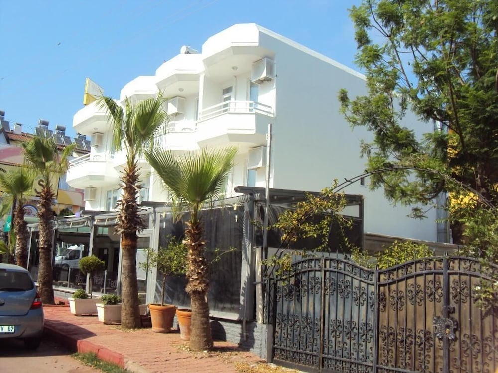 Teos Hotel 21