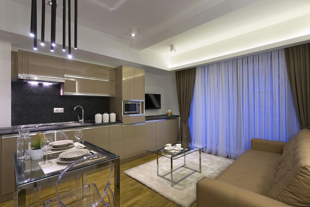 The Place Hotel 18