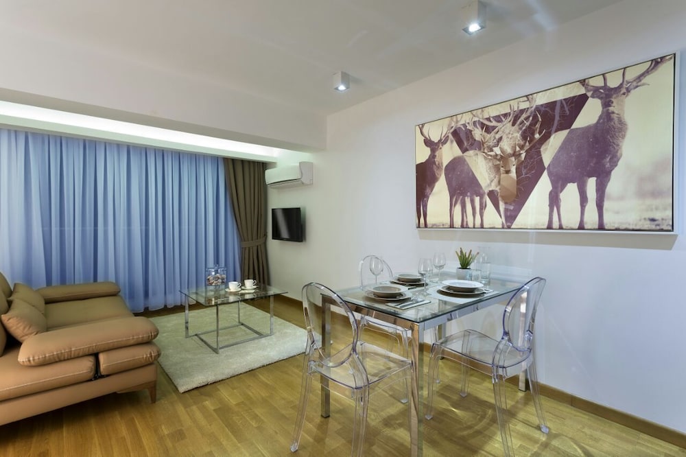The Place Hotel 17