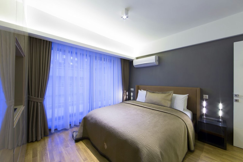 The Place Hotel 10