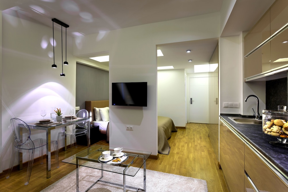 The Place Hotel 21