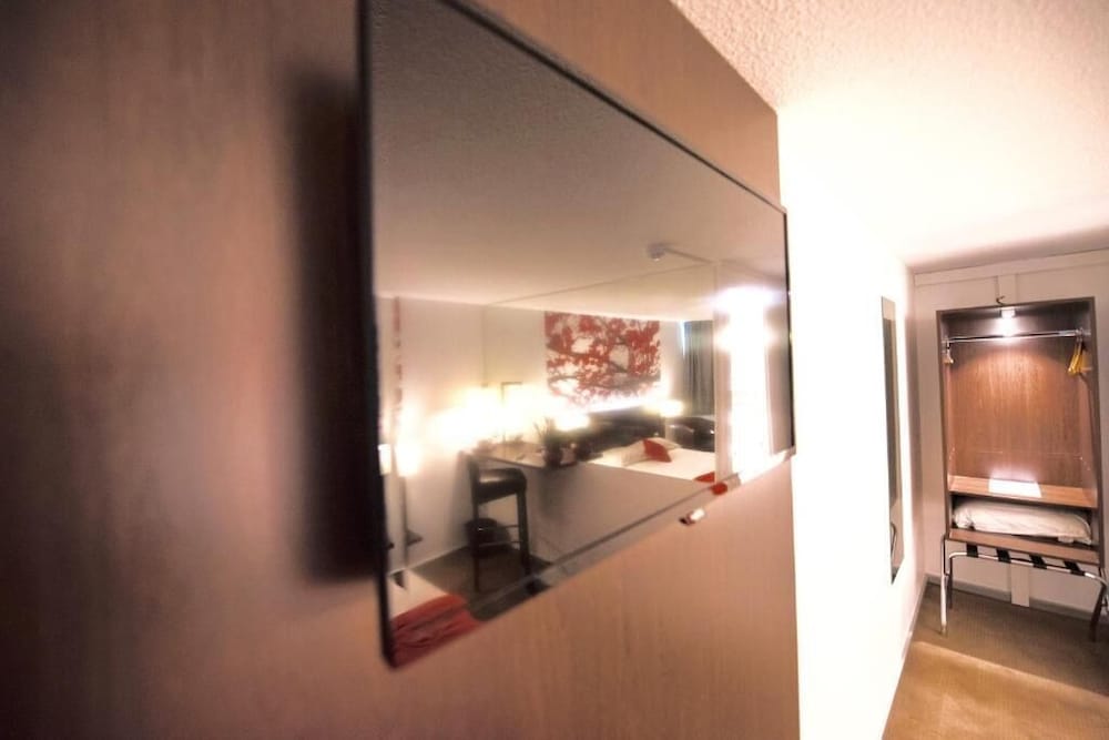 Hotel Pavillon des Gatines 24