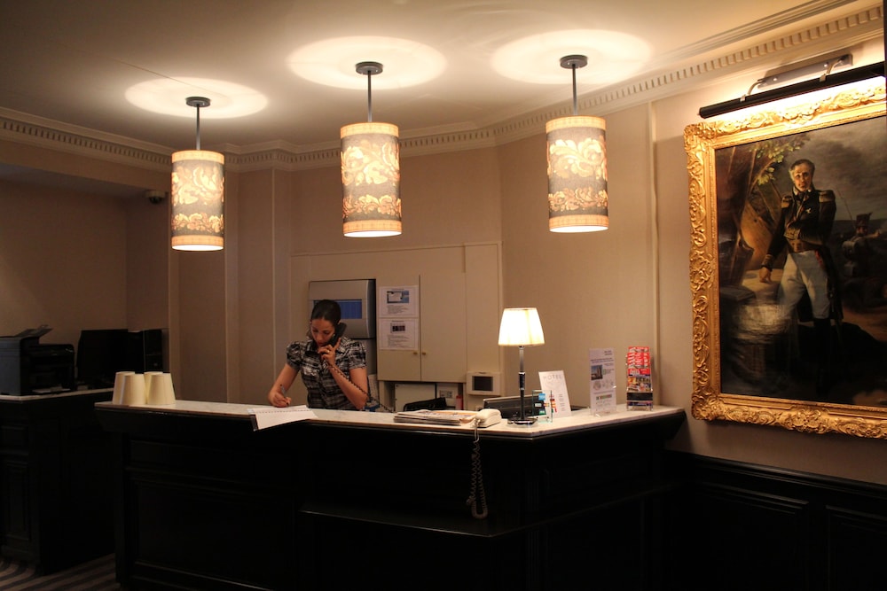 Hotel Saint Cyr Etoile 5