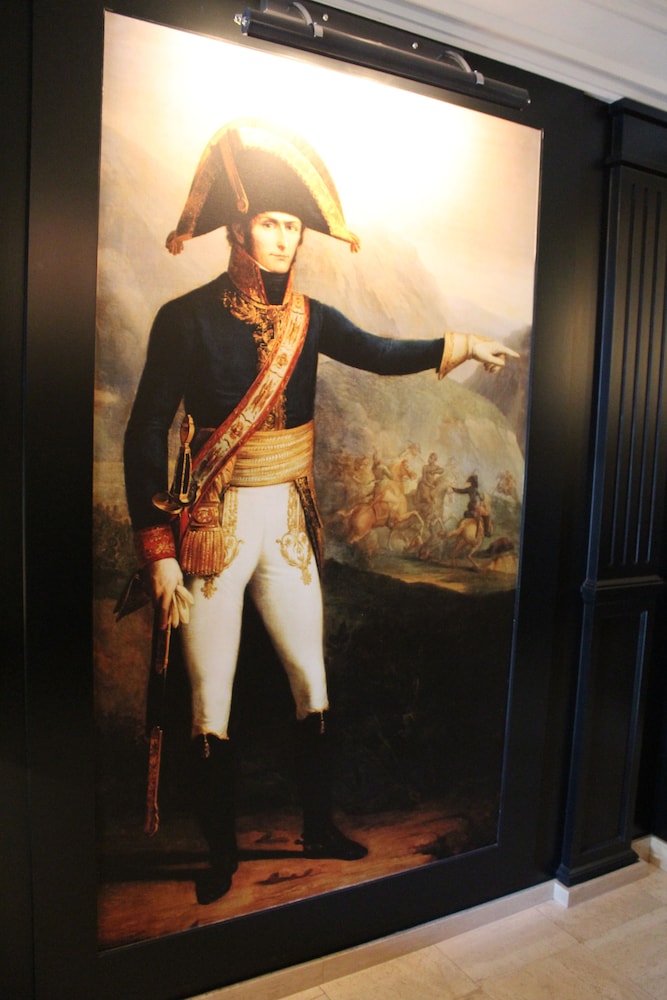 Hotel Saint Cyr Etoile 2