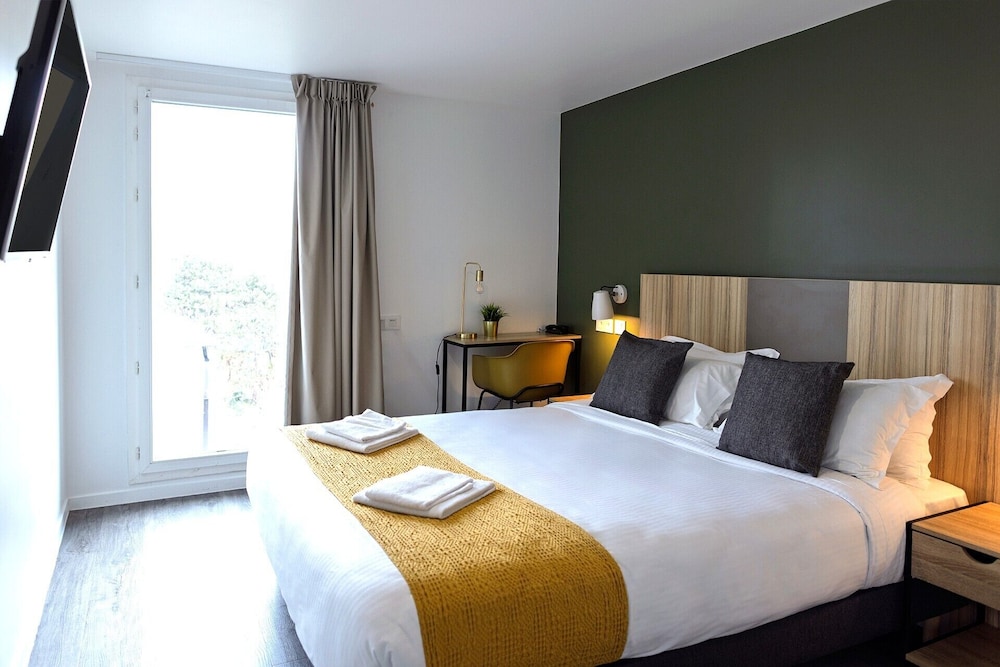 Lodge In Paris 13 1