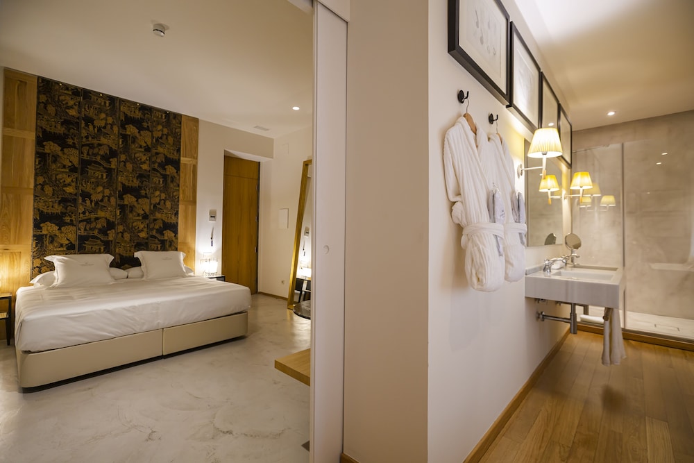Hotel Margot House 13