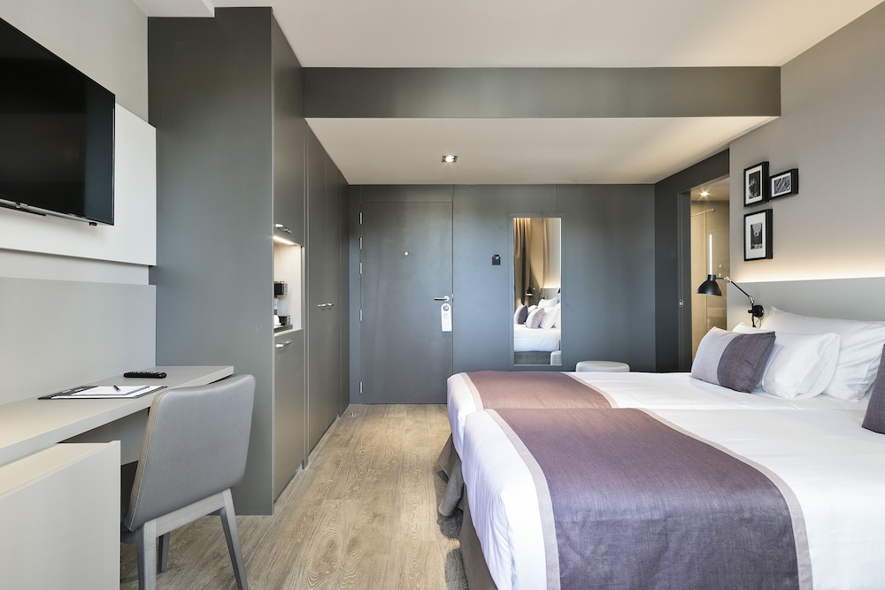 Hotel Upper Diagonal 19