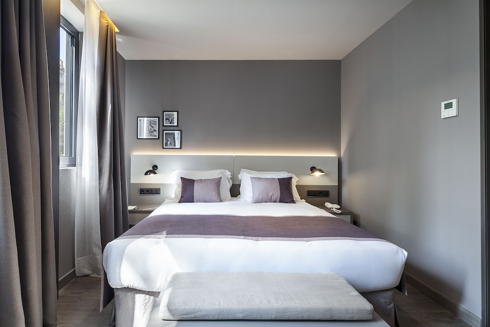 Hotel Upper Diagonal 13