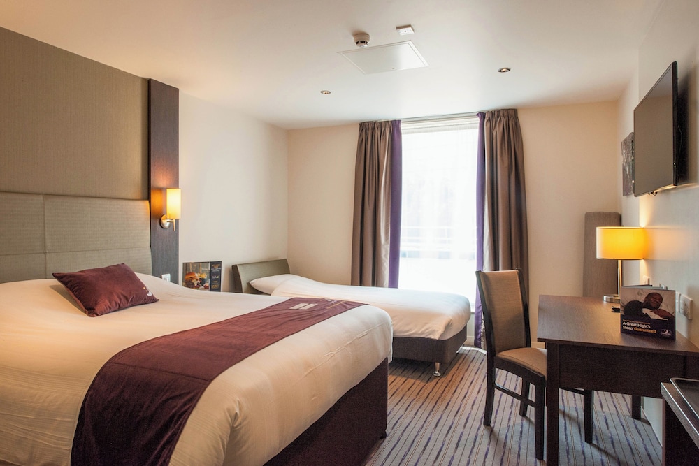 Premier Inn London Wandsworth 5