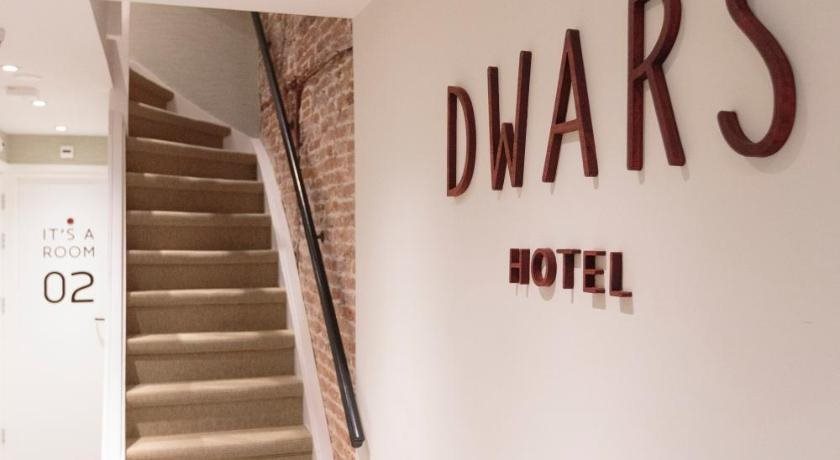 Hotel Dwars 24