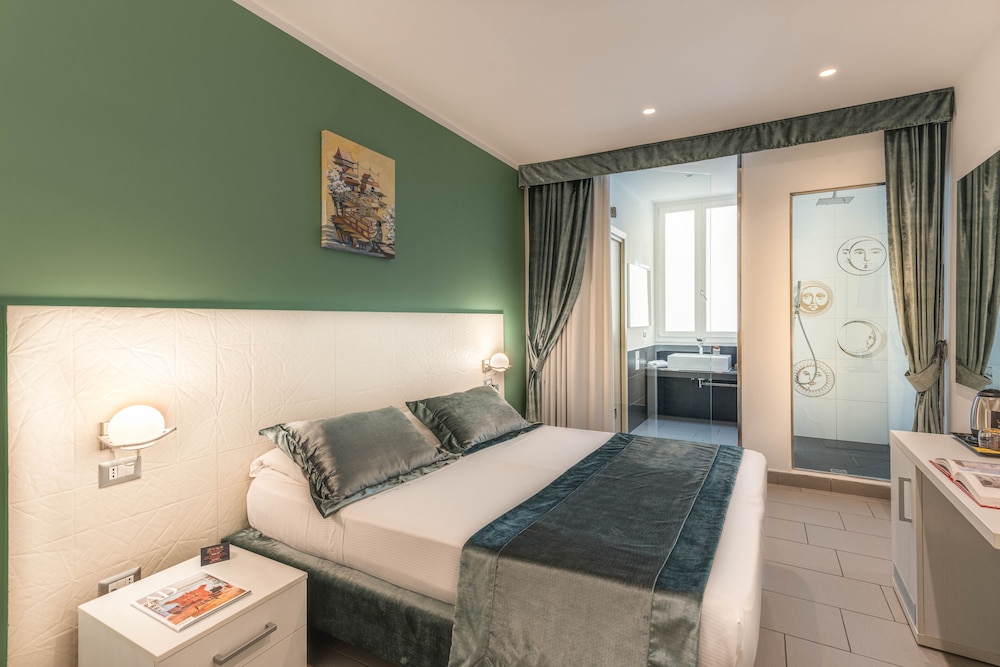 Trevi Palace Hotel 9
