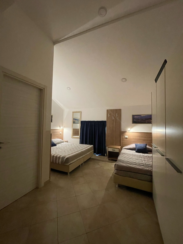 Hotel Montecarlo 6