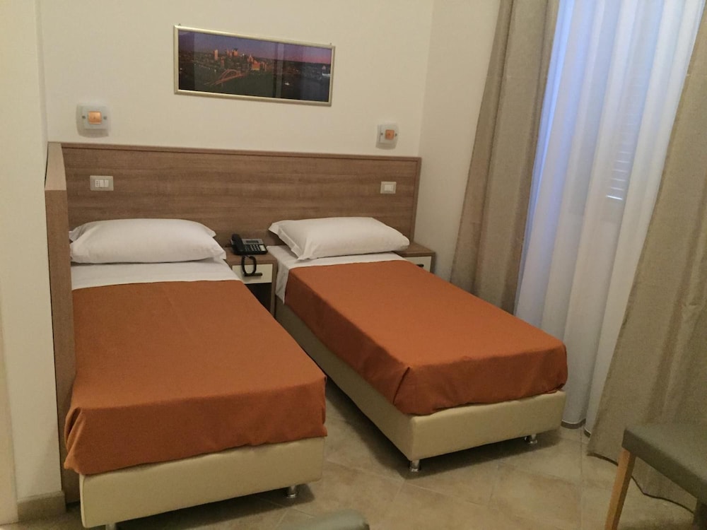 Hotel Montecarlo 19