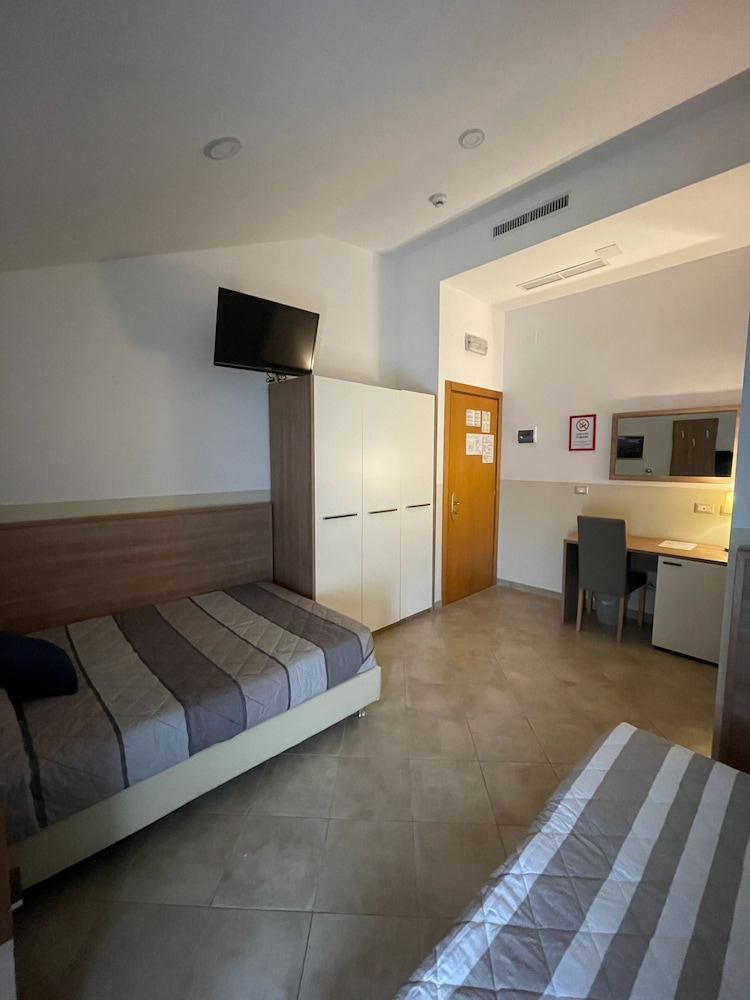 Hotel Montecarlo 8