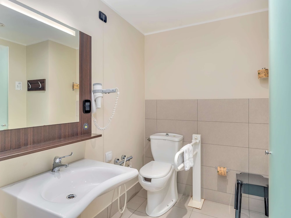 B&B HOTEL Milano Cenisio Garibaldi 23