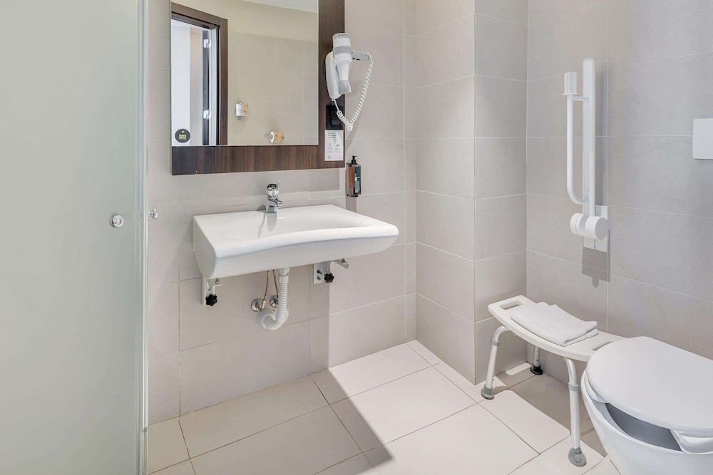 B&B HOTEL Milano San Siro 23