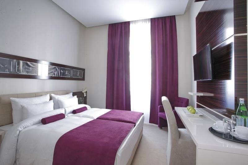 Hotel Theater Belgrade 3