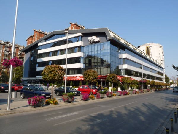 Queen's Hotel 10