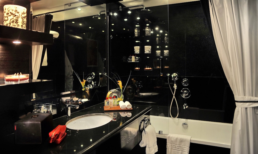 Sun City Hotel - The Gabriel 16