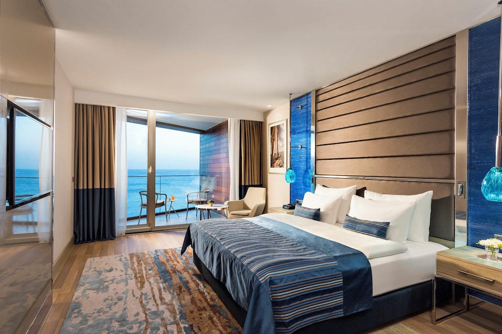 Crowne Plaza Istanbul Florya 16