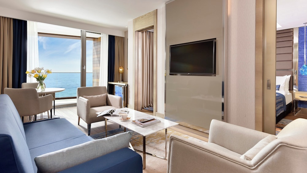 Crowne Plaza Istanbul Florya 7