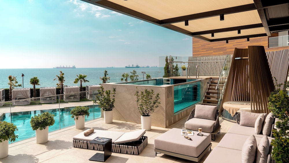 Crowne Plaza Istanbul Florya 14