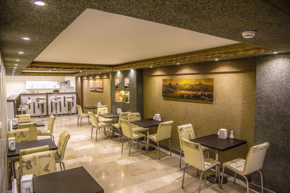Berlin Hotel Nisantasi 23