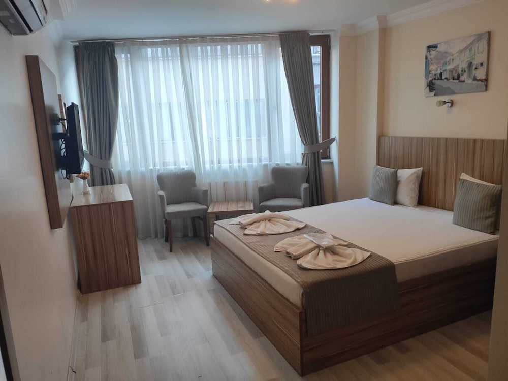 Berlin Hotel Nisantasi 10