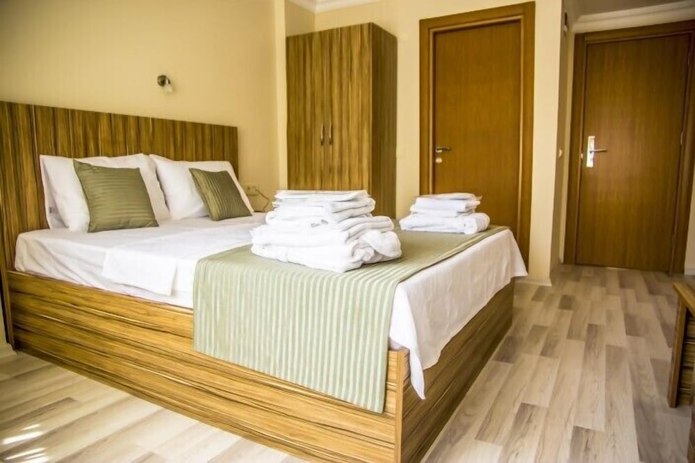 Berlin Hotel Nisantasi 4