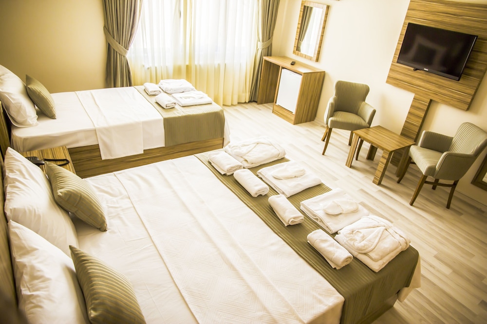 Berlin Hotel Nisantasi 20
