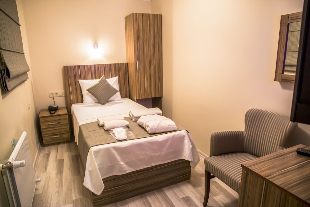 Berlin Hotel Nisantasi 6