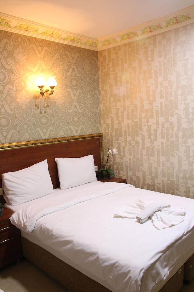 Hotel Real Life 6