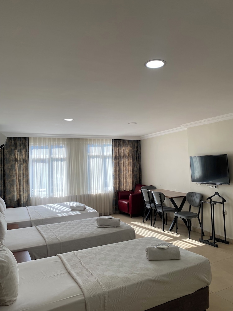 Hotel Real Life 20