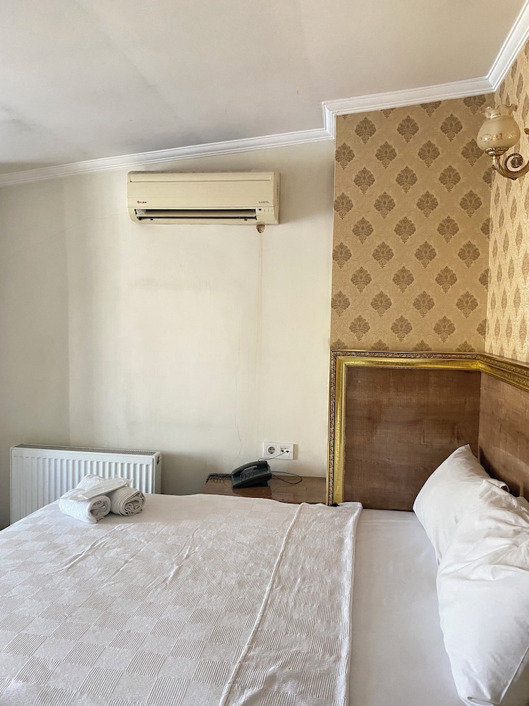 Hotel Real Life 19