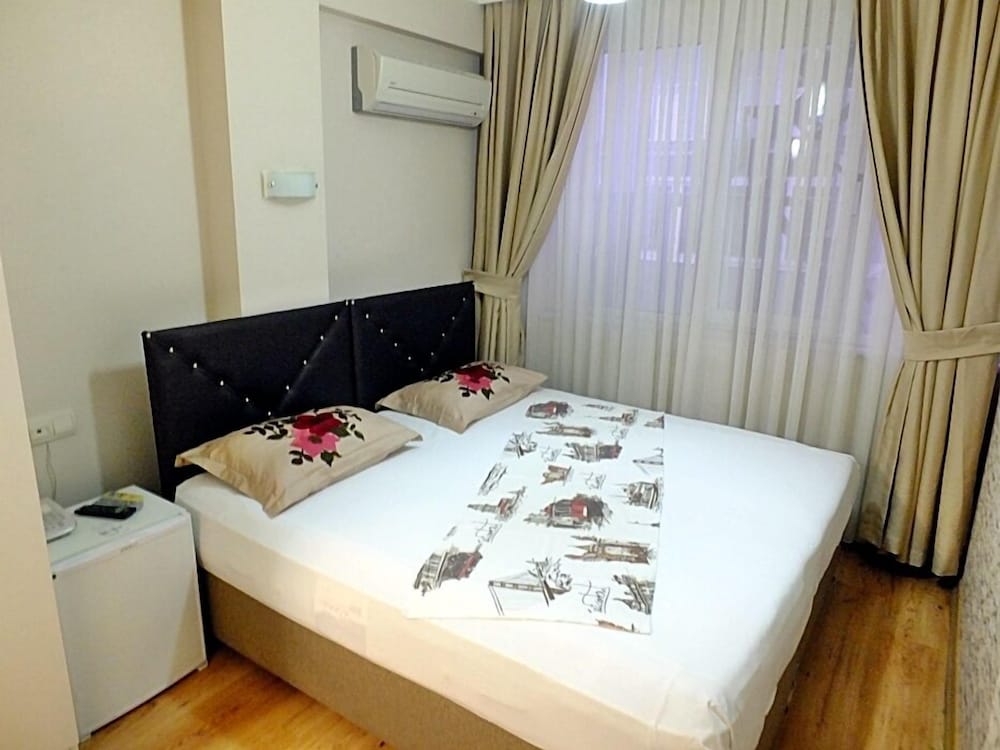 Kadikoy Port Hotel 12