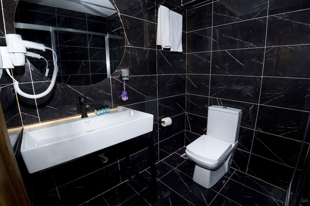 Kadirga Antik Hotel 24
