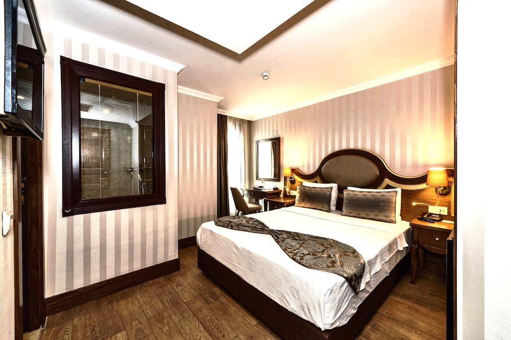 The Central Hotel 17
