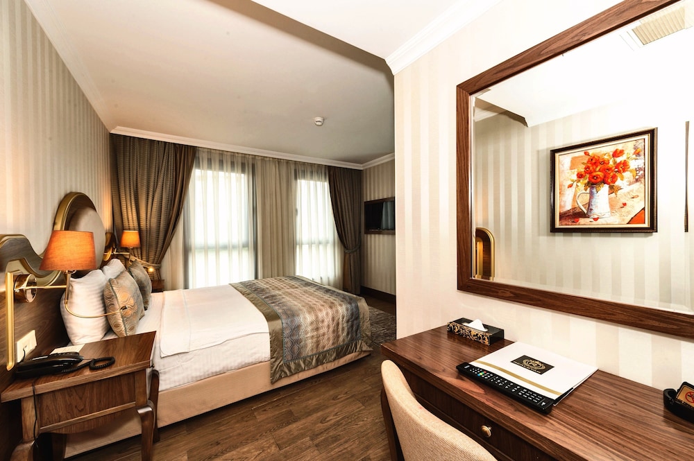 The Central Hotel 18