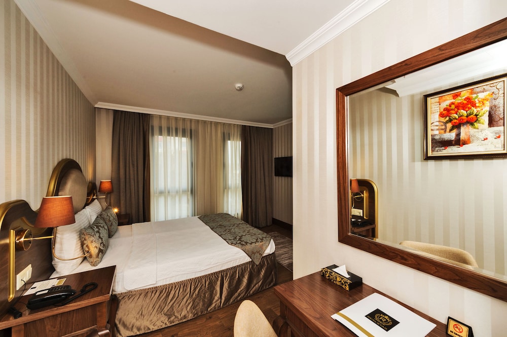 The Central Hotel 7