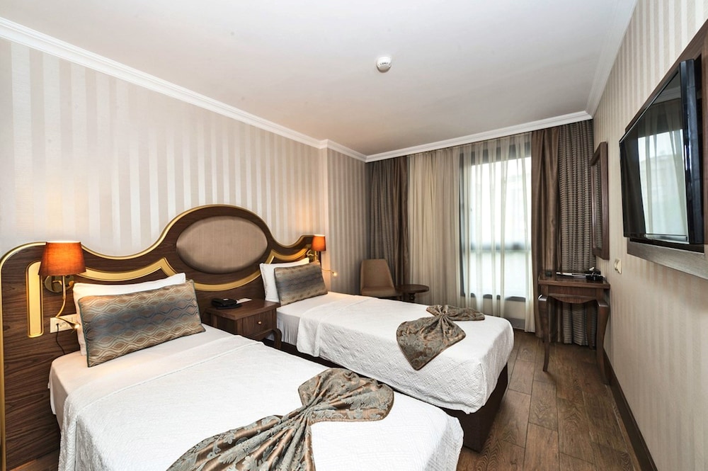 The Central Hotel 15