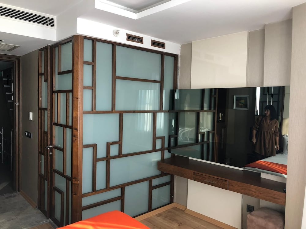 The Biancho Hotel Pera 16