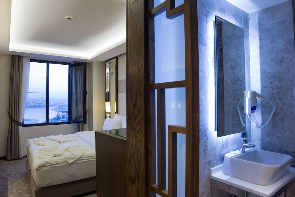 The Biancho Hotel Pera 21