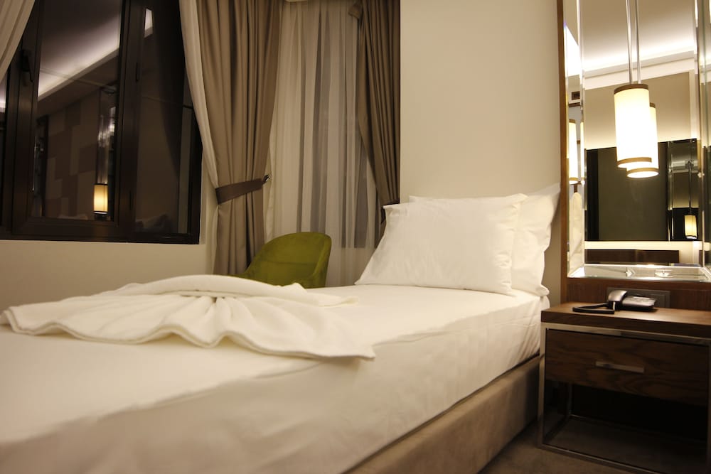 The Biancho Hotel Pera 6