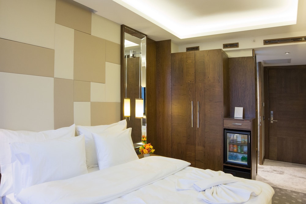 The Biancho Hotel Pera 1