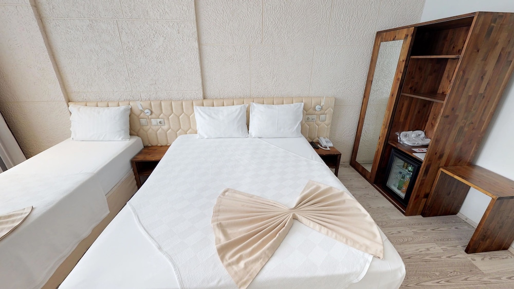 Patron Boutique Hotel 12