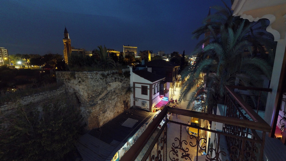 Patron Boutique Hotel 18