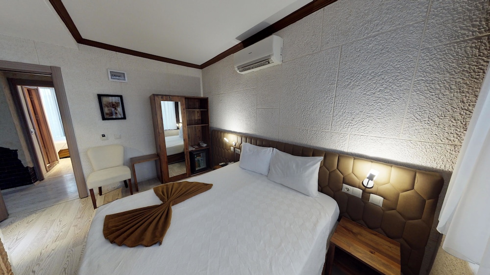 Patron Boutique Hotel 16