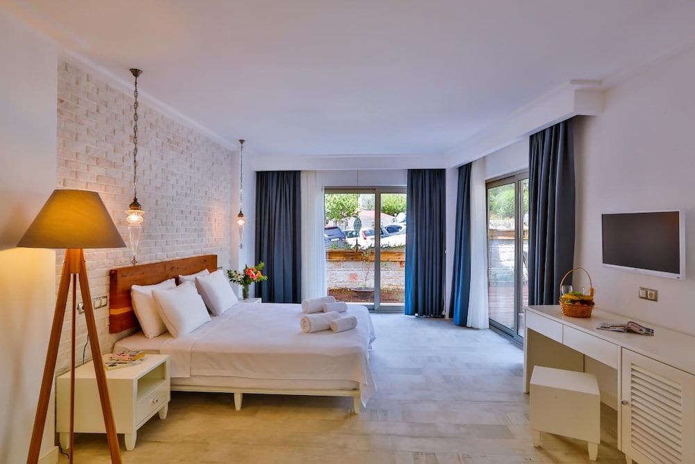 Arnna Hotel 12