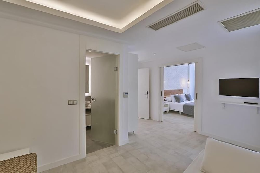 Arnna Hotel 7