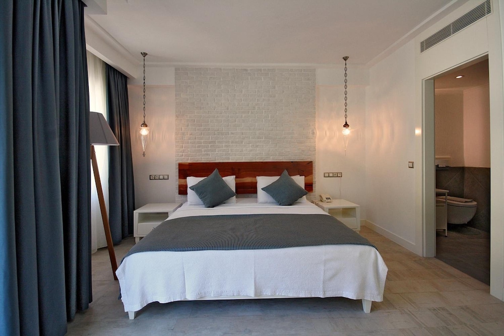 Arnna Hotel 14